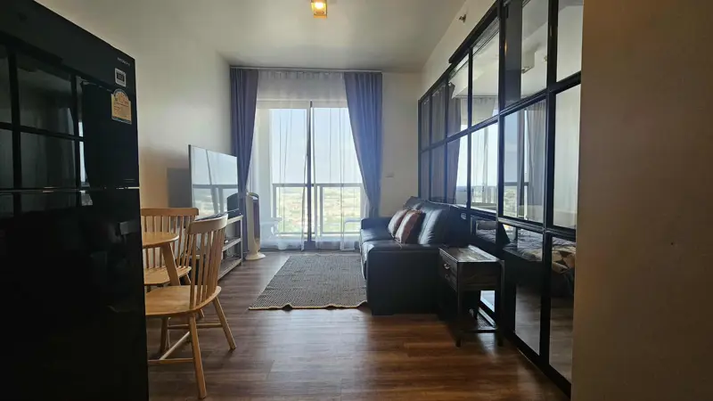 Unixx South Pattaya 1 Bedroom for rent at high-rise condominium on an exclusive location near Pratumnak Hill, views of Bali Hai Cape to Pattaya Beach. Located in the heart of Pattaya,