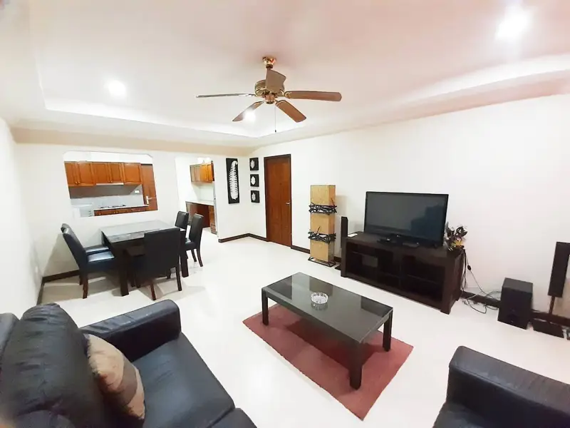  1 bed condo Jomtien with modern facilities, including a Western Kitchen and toilets decorated with high-quality materials and  modern Design,  close to Jomtien Beach, 