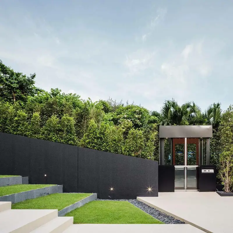 2 bed condo Situated in the prime location of Wong Amat Beach, the new beachfront condominium with an Infinity Sky Pool to feel part of the ocean .A Fitness Centre with a amazing views