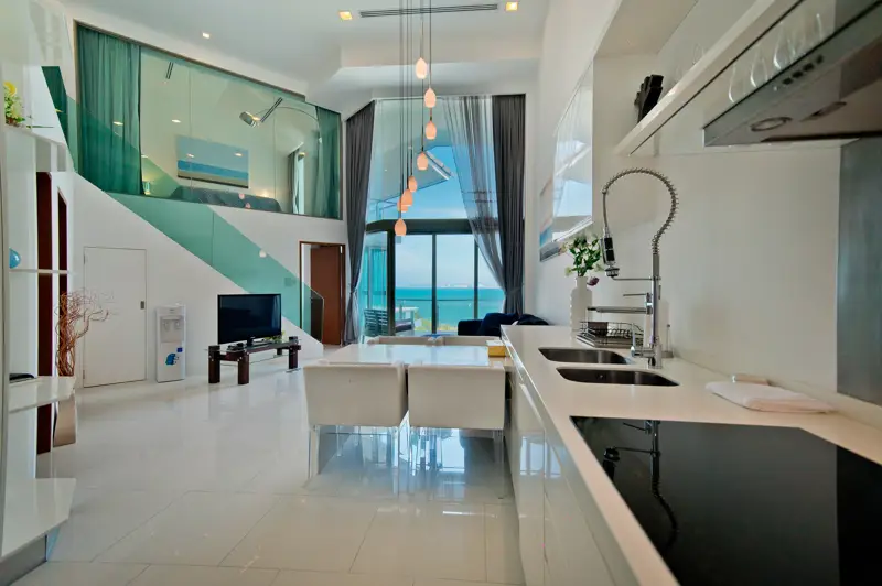 Duplex condo at Beachfront location at Wongamat beach at the Sanctuary at Wongamat, Pattaya and has the following facilities: Swimming pool, Gym, Internet, Security,