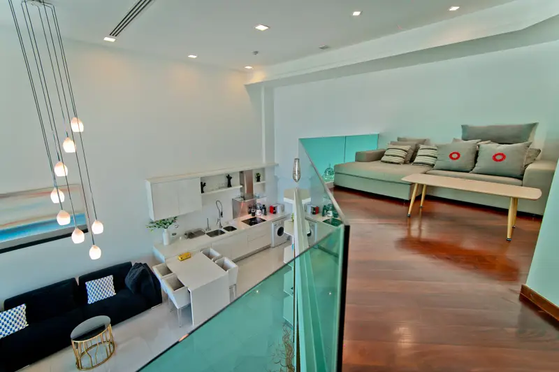 Duplex condo at Beachfront location at Wongamat beach at the Sanctuary at Wongamat, Pattaya and has the following facilities: Swimming pool, Gym, Internet, Security,