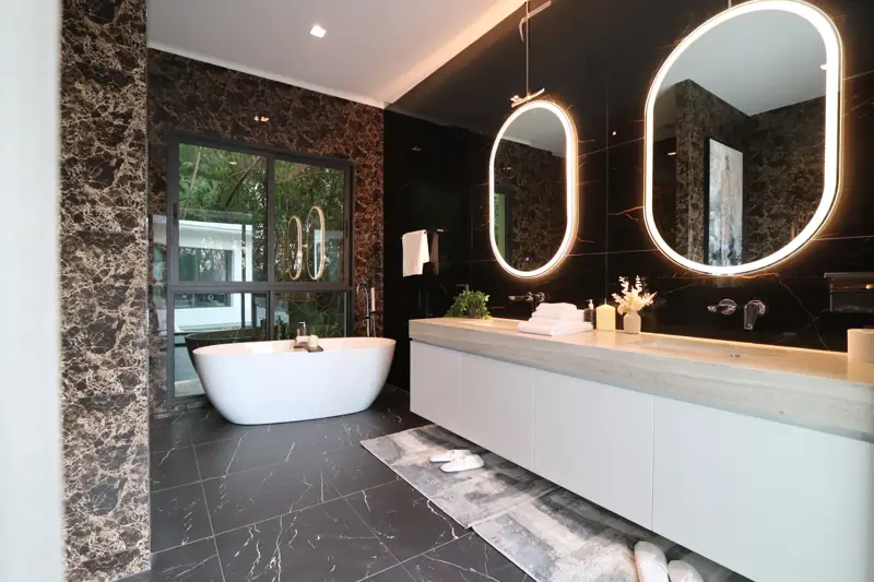 6 bedroom pool villa Jomtien feature private swimming pools and are part of an exclusive community with 24-hour security