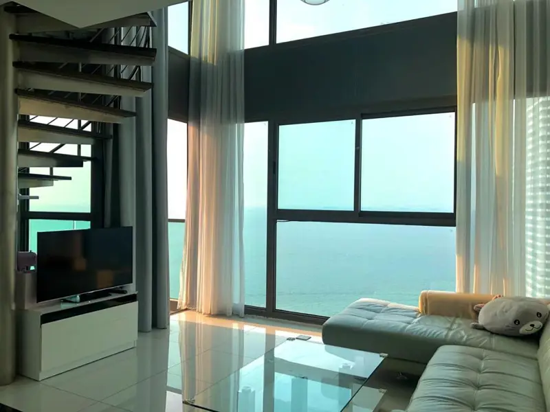 Duplex condo Wong Amat Tower  1 Bedroom, 1 Bathroom  Size: 65 sqm  Floor: 19th  View: Sea view