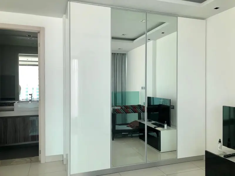 Duplex condo Wong Amat Tower  1 Bedroom, 1 Bathroom  Size: 65 sqm  Floor: 19th  View: Sea view