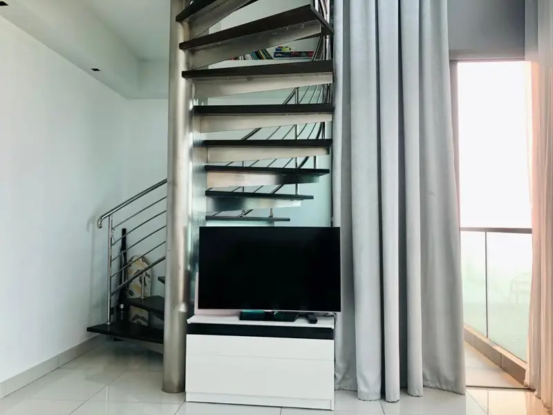 Duplex condo Wong Amat Tower  1 Bedroom, 1 Bathroom  Size: 65 sqm  Floor: 19th  View: Sea view