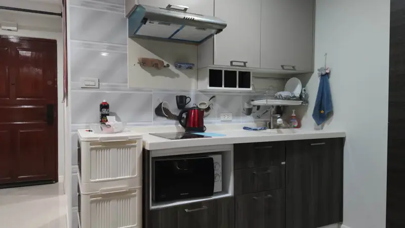 Pattaya Hill resort Condo with  fitness center, car parking, security system..Near to  Food Mart Supermarket, Boon Uea Shopping Plaza, Friendship Supermarket, Bali Hai Plaza, 