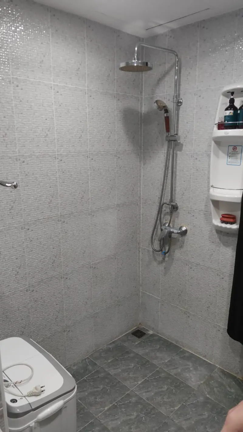 Pattaya Hill resort Condo with  fitness center, car parking, security system..Near to  Food Mart Supermarket, Boon Uea Shopping Plaza, Friendship Supermarket, Bali Hai Plaza, 