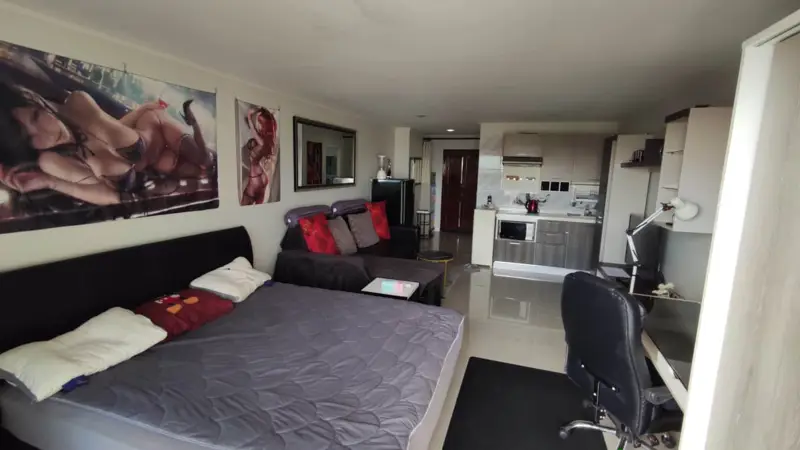 Pattaya Hill resort Condo with  fitness center, car parking, security system..Near to  Food Mart Supermarket, Boon Uea Shopping Plaza, Friendship Supermarket, Bali Hai Plaza, 