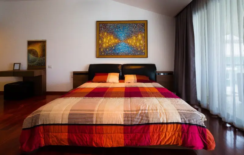 3 bed Duplex at The Sanctuary at Wongamat, Pattaya has the following facilities: Swimming pool, Gym, Internet, Security, Car park, Garden, Sauna, Children's area and Elevator. 