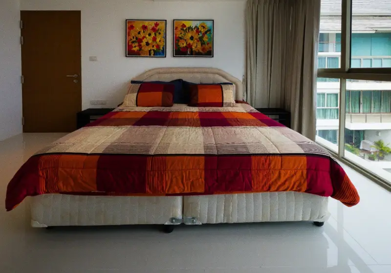 3 bed Duplex at The Sanctuary at Wongamat, Pattaya has the following facilities: Swimming pool, Gym, Internet, Security, Car park, Garden, Sauna, Children's area and Elevator. 