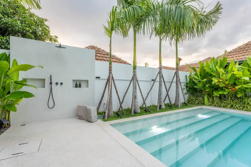 Tungklom 5 Bedroom Pool Villa Private pool and outdoor terrace Fully furnished witH  Open-plan living and dining area Modern kitchen with high-end appliance