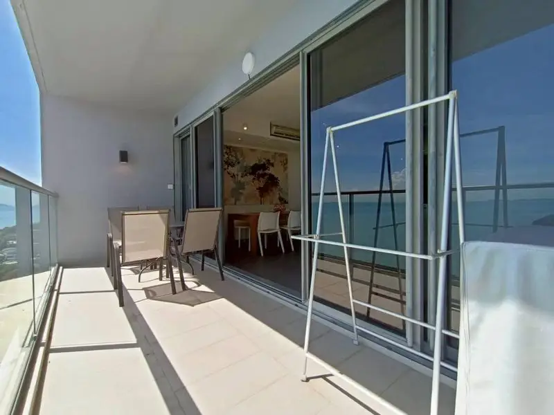 Zire Condo Wong Amat 2 Bedroom for sale High floor and Sea View Size 100 sqm. 2 Bedrooms, 2 Bathrooms, fully furnished