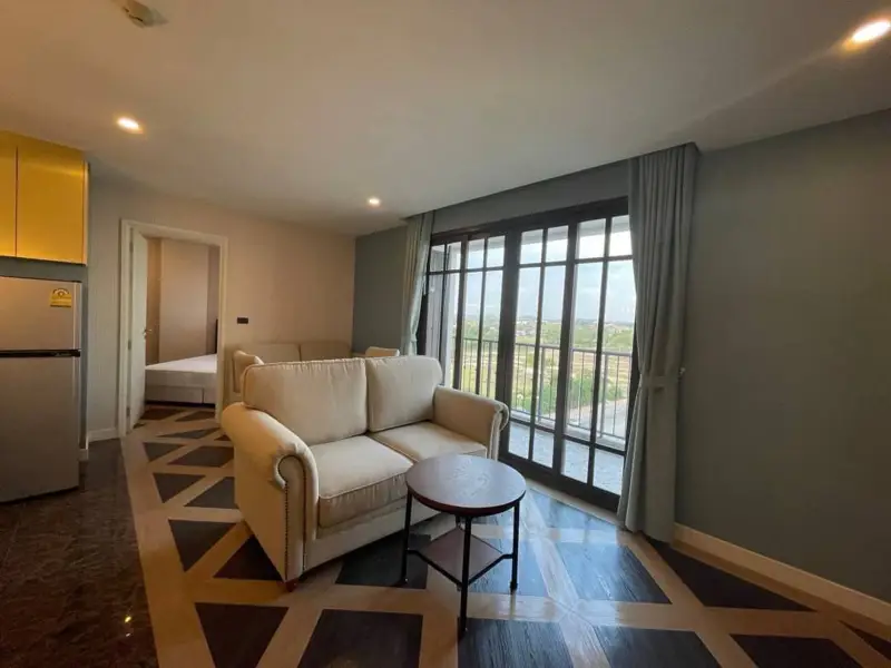 2 bed Condo Jomtien clubhouse, family club, playground, jacuzzi, garden, swimming pool, fitness center, sauna, library,