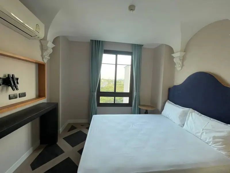 2 bed Condo Jomtien clubhouse, family club, playground, jacuzzi, garden, swimming pool, fitness center, sauna, library,