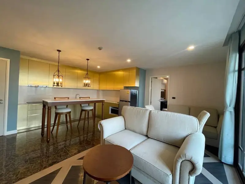 2 bed Condo Jomtien clubhouse, family club, playground, jacuzzi, garden, swimming pool, fitness center, sauna, library,