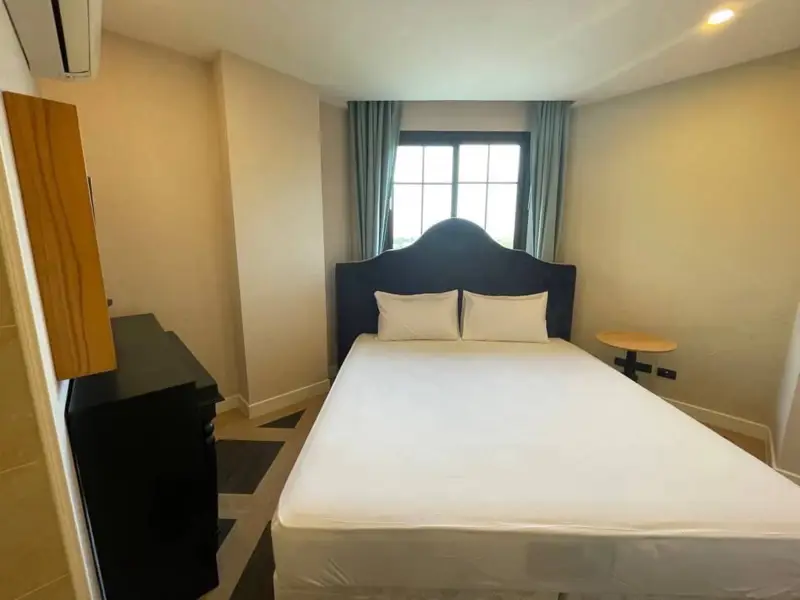 2 bed Condo Jomtien clubhouse, family club, playground, jacuzzi, garden, swimming pool, fitness center, sauna, library,