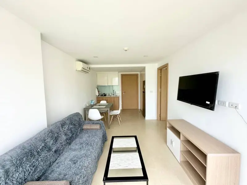 Condo for  sale at AURORA Pratumnak in Pattaya (Thailand) at  Cozy Beach area of Pratumnak Hill, only 300 meters  to the sea with Swimming pool, Gym, Security, Car park, Sauna and Concierge.