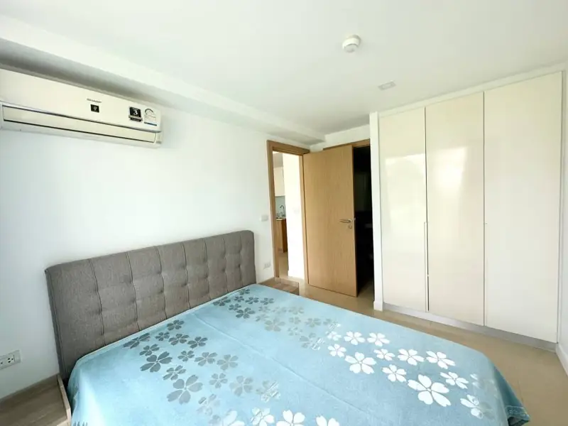 Condo for  sale at AURORA Pratumnak in Pattaya (Thailand) at  Cozy Beach area of Pratumnak Hill, only 300 meters  to the sea with Swimming pool, Gym, Security, Car park, Sauna and Concierge.