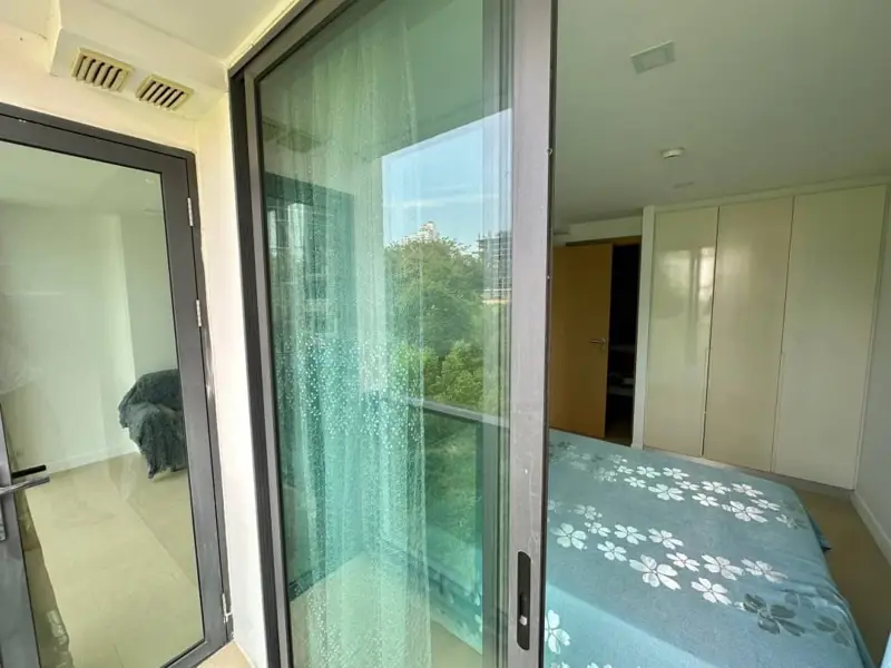 Condo for  sale at AURORA Pratumnak in Pattaya (Thailand) at  Cozy Beach area of Pratumnak Hill, only 300 meters  to the sea with Swimming pool, Gym, Security, Car park, Sauna and Concierge.