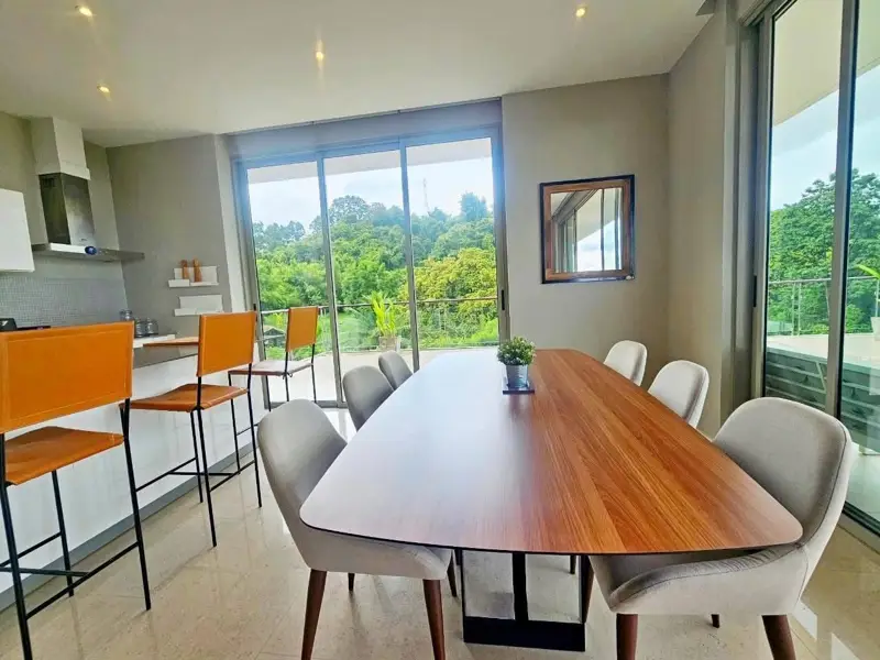 3 bed condo Bangsaray Heights with extensive facilities and complete exclusive services, including the gym, swimming pool, tennis court, Thai & International restaurants