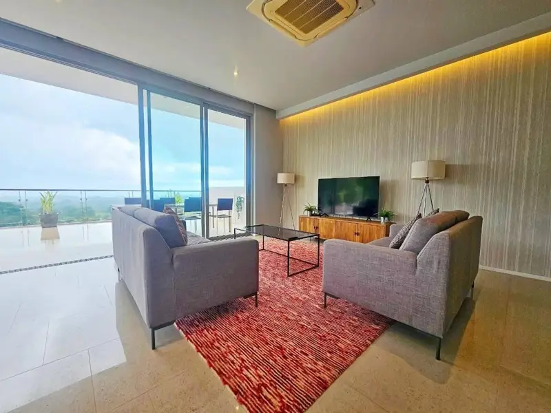 3 bed condo Bangsaray Heights with extensive facilities and complete exclusive services, including the gym, swimming pool, tennis court, Thai & International restaurants