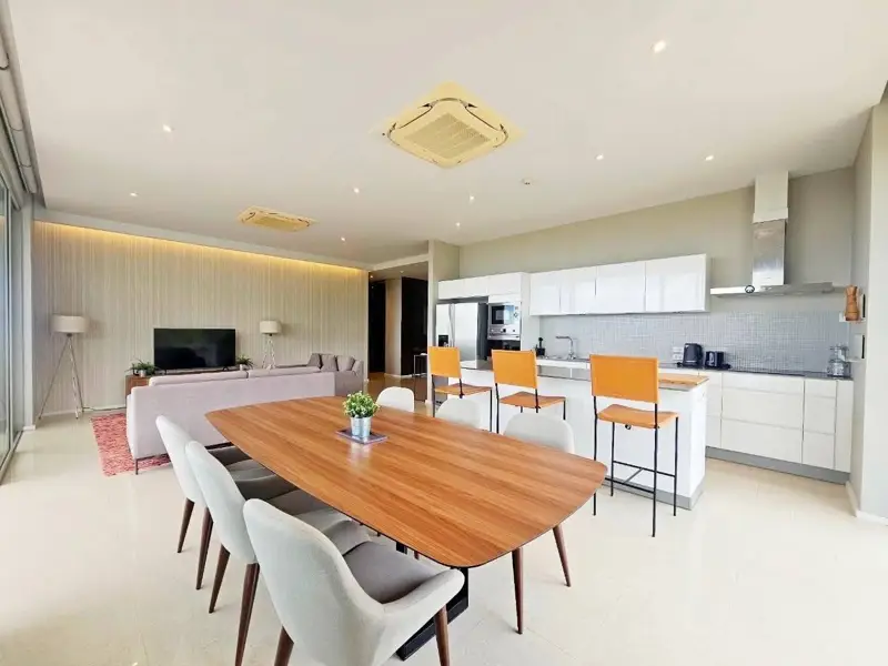 3 bed condo Bangsaray Heights with extensive facilities and complete exclusive services, including the gym, swimming pool, tennis court, Thai & International restaurants