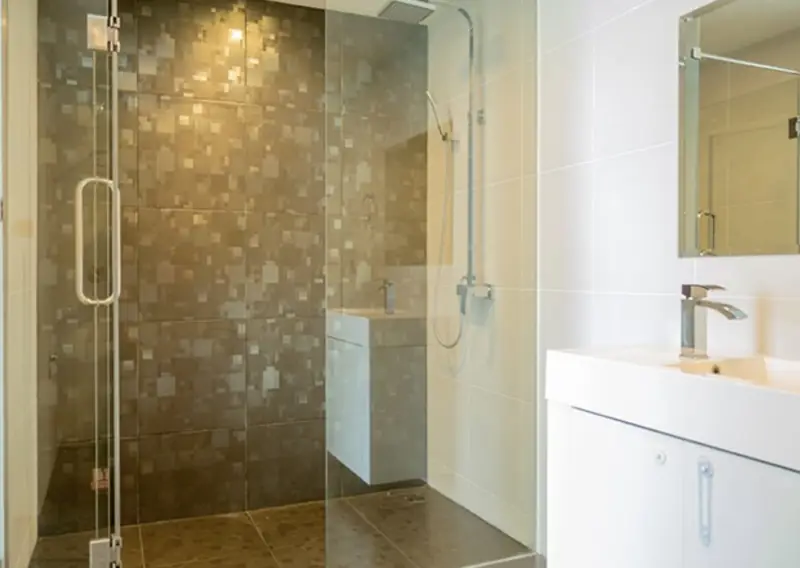 Luxury resort style condo for sale  Wongamat  with 1,000 square meter tropical lagoon pool Lush tropical gardens, boardwalks, waterslide Direct access to Wong Amat beach