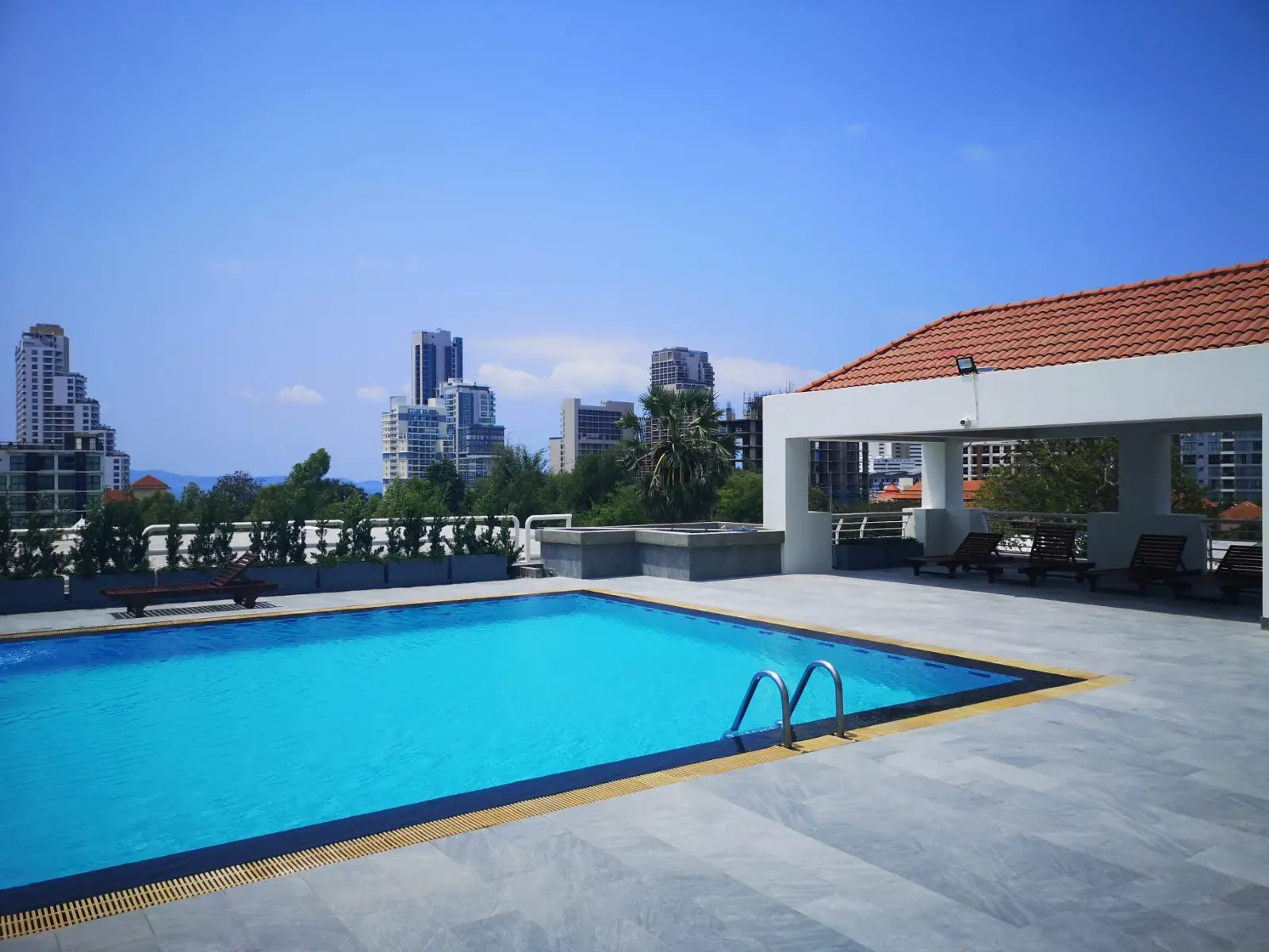 Pattaya Hill Resort 2 Bedroom for sale