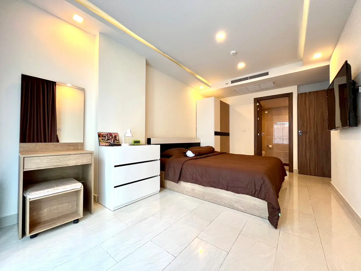  Grand Avenue Residence 1 Bedroom for sale and rent
