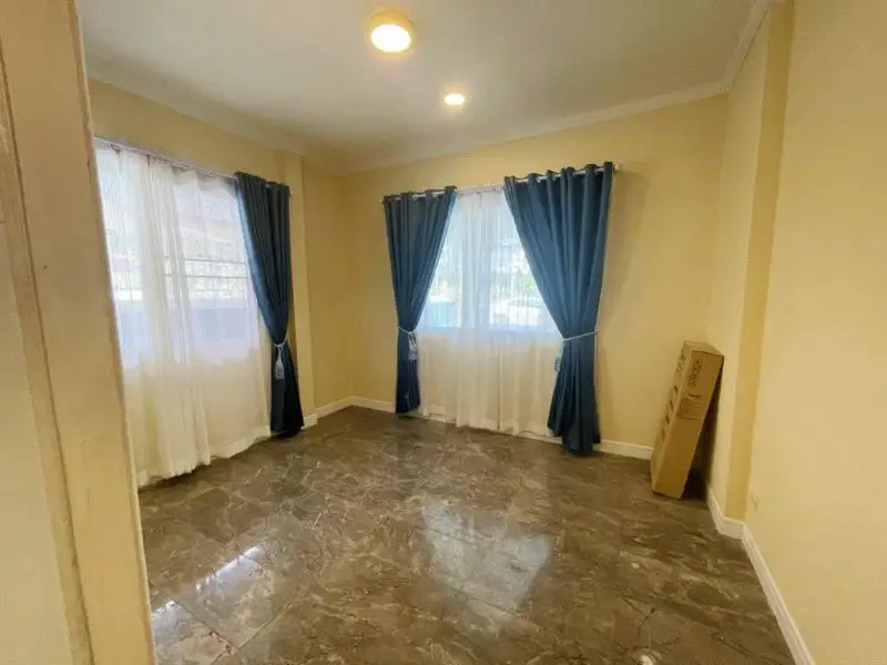 1 Storey House Fonthip Village 4 Bedroom house for sale Pattaya 