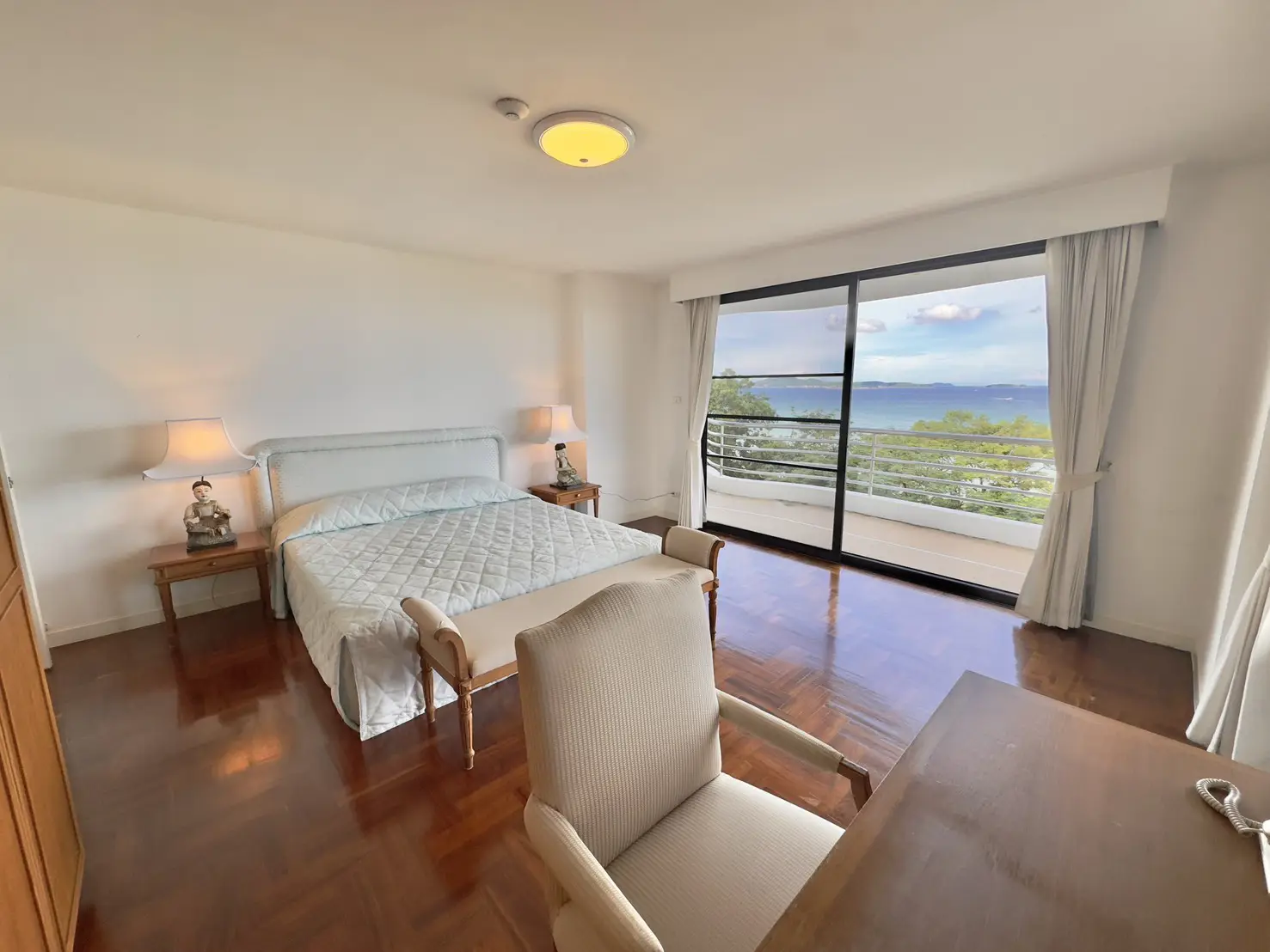 Royal cliff Garden Condominium 3 Bedroom for rent