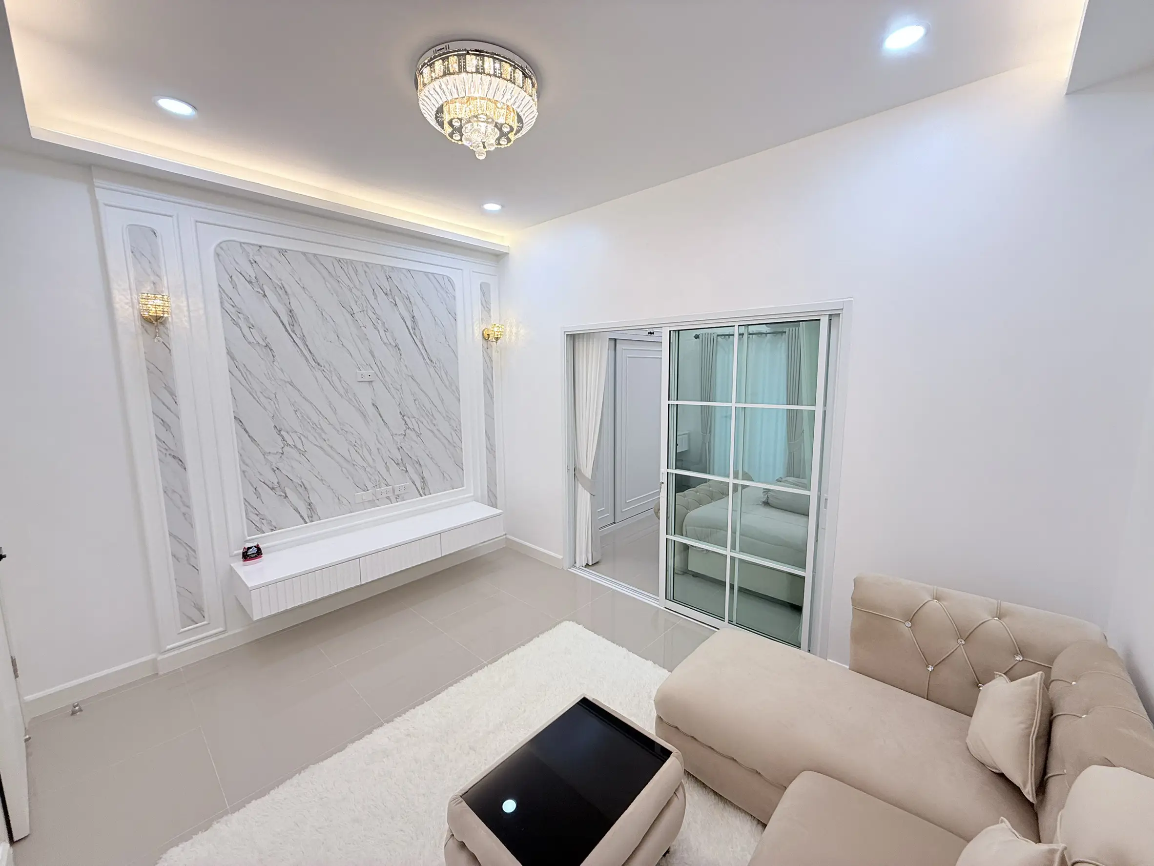 9 Karat condo Studio for sale