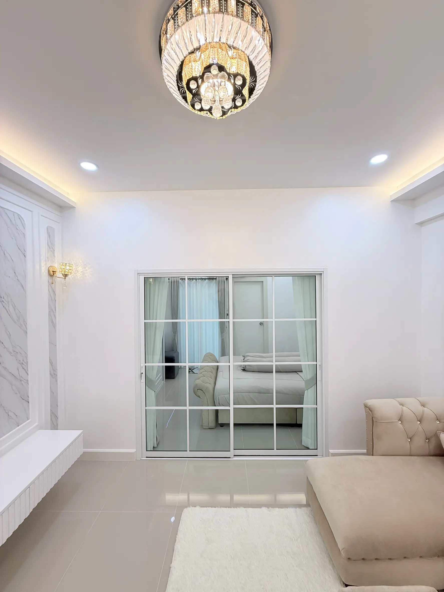 9 Karat condo Studio for sale