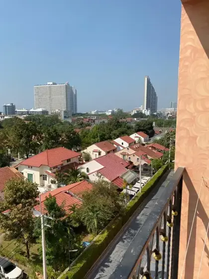 Seven Seas Condo 1 Bedroom For Sale