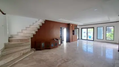 Two-story house in Trakulthong Village, Sriracha 5 Bed for sale
