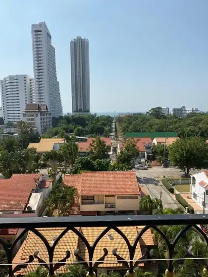 Seven Seas Condo 1 Bedroom For Sale