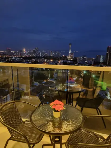 The Peak Towers 1 bedroom