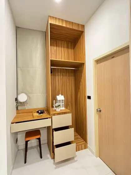 Pool villa located on Jomtien 2nd Road.5 Bedroom for sale