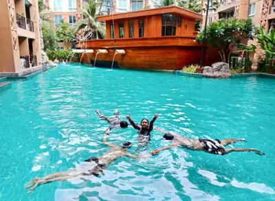 Atlantis Condo Resort 
