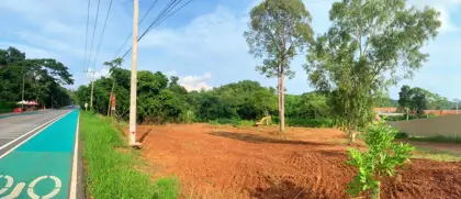 Silver Lake on the main road 2 Rai 2 Ngan 50 Sqw for sale