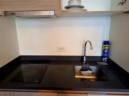 Unixx South Pattaya 1 Bedroom Great view, cool breeze, comfortable living Condo in a great location, easy access, near tourist attractions, restaurants, and shopping malls Fully equipped with amenities: Swimming pool Fitness center