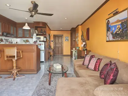 View Talay 2 1 bed condo for rent  550 meters close to Jomtien Beach overlooking a 180-degree sea view. Many shopping centers, Thai and international restaurants