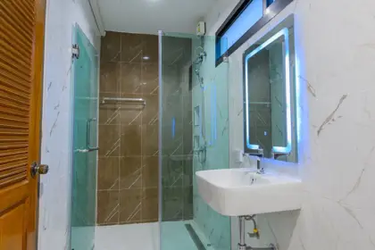 Pool Villa Jomtien for rent Deposit 2 month Advance 1 month  5 Bedroom  4 Bathroom  5 minute to Sukhumvit and 5 minute to the beach