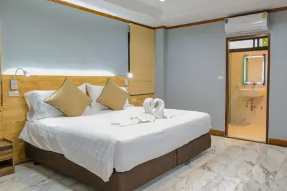 Pool Villa Jomtien for rent Deposit 2 month Advance 1 month  5 Bedroom  4 Bathroom  5 minute to Sukhumvit and 5 minute to the beach