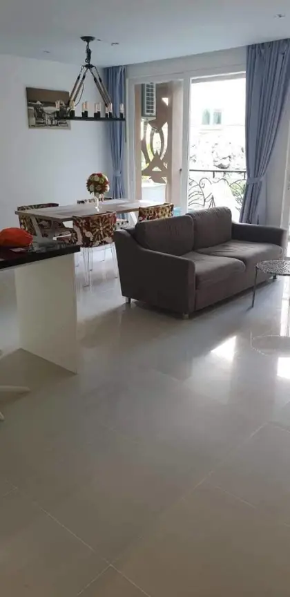 Condo for rent  central  Pattaya  a condominium project close to Jomtien Beach that comes with a unique European style architecture