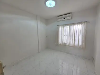 Pattaya House for sale Land area: 228 square meters 3 bedrooms, 2 bathrooms  Swimming pool