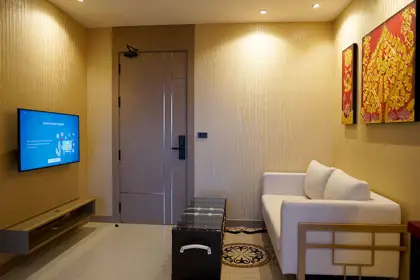 1 bed Condo with sea views Riviera Ocean Drive Luxury High-Rise   Jomtien Beach with infinity  pool