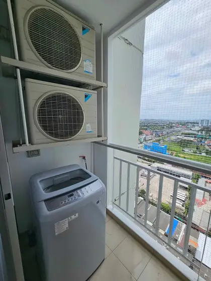 Studio condo Jomtien with following facilities: Swimming pool, Gym, Internet, Security, Car park, Garden, Children's area, Library and Elevator.