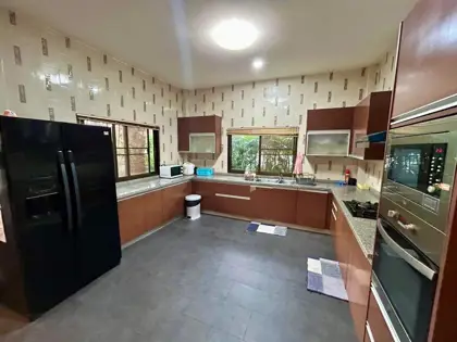 pool villa Jomtien with Bangkok are about 1.5 hour away. has the following facilities: Swimming pool, Gym, Security, Car park, Sauna, Concierge and Hot Tub. 