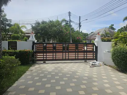 Baan Dusit Pattaya Lake 4 Bedroom for sale